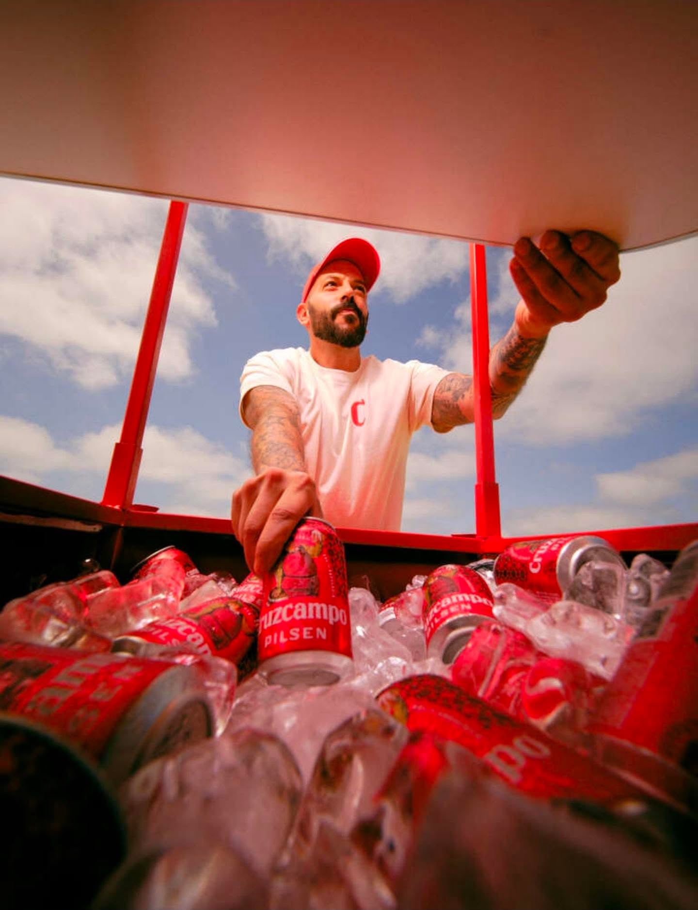 Campaña de Cruzcampo con Latero Playero